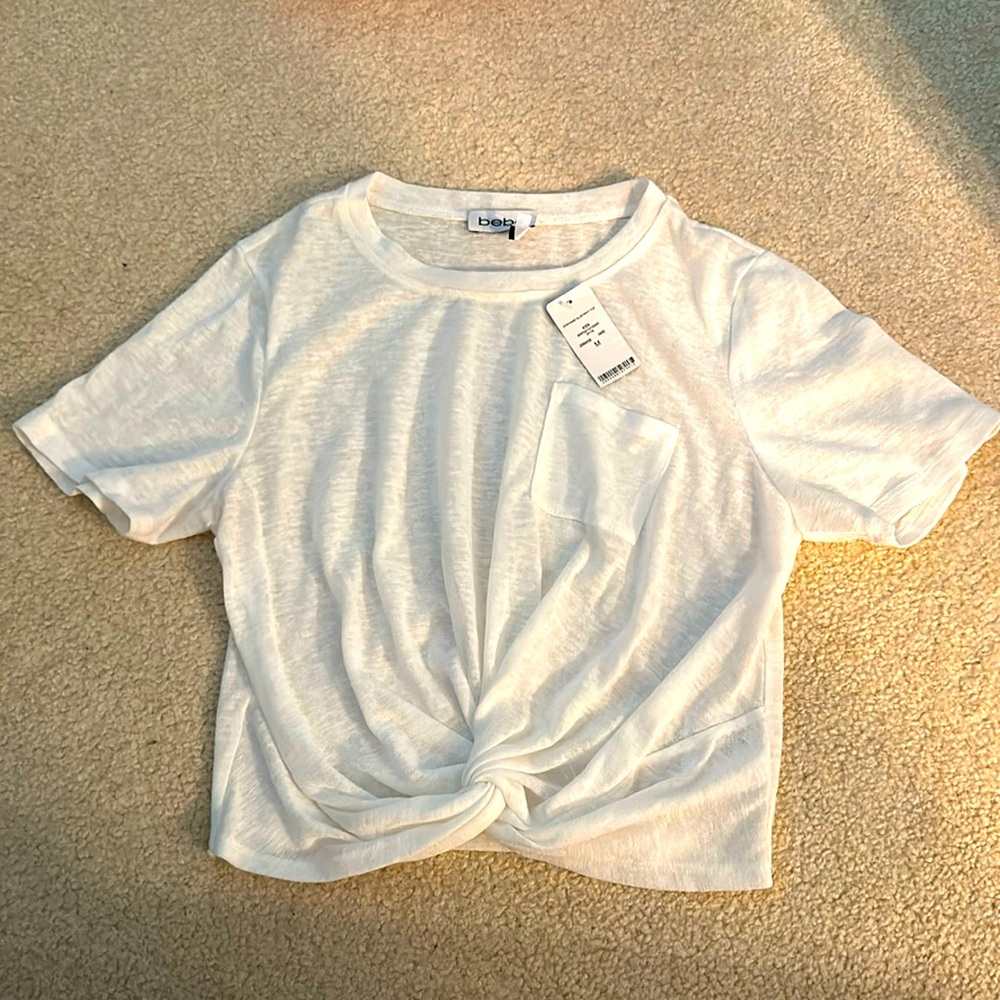 Never worn Bebe crop top knotted front tee